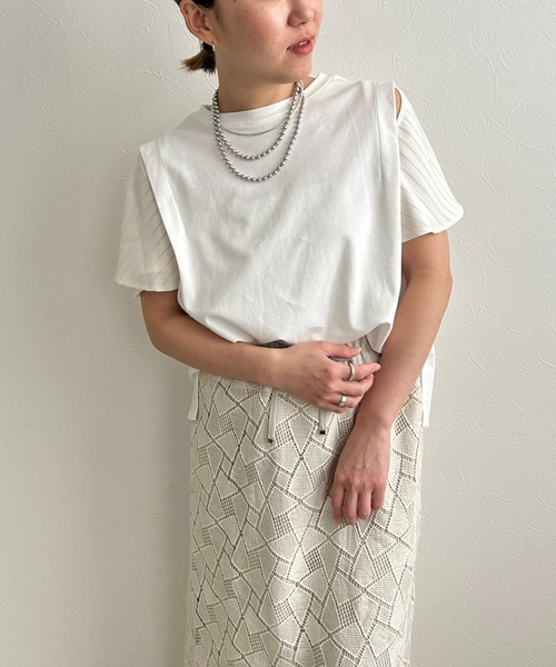 LHELBIE(レルビエ)の「フレア袖ドッキングトップス(Tシャツ/カットソー・レディース・ネイビー/ブラック/オフホワイト・M)」の14枚目の写真