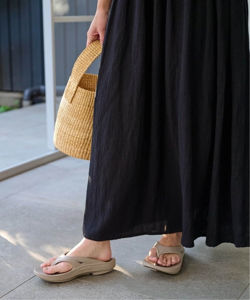 FRAMeWORK（フレームワーク）の「≪追加≫OOFOS/ウーフォス ORIGINAL（サンダル・レディース・ブラック/ベージュ・23cm/24cm/25cm）」の12枚目の写真