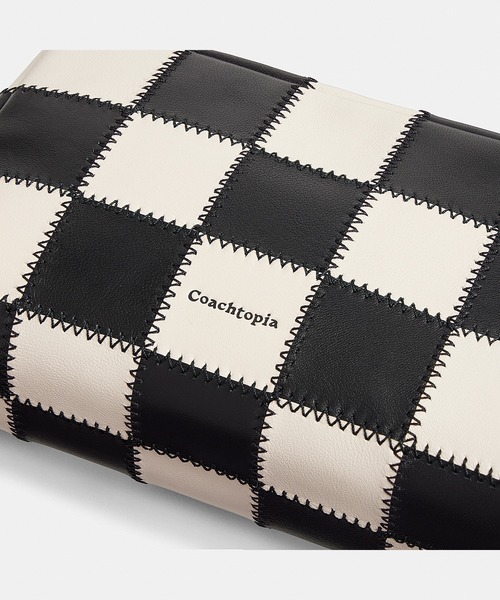 COACH(コーチ)の「コスメティック ポーチ・チェッカーボード アップクラフト レザー(ポーチ・レディース・マルチ/ブラック系その他・ONE)」の12枚目の写真