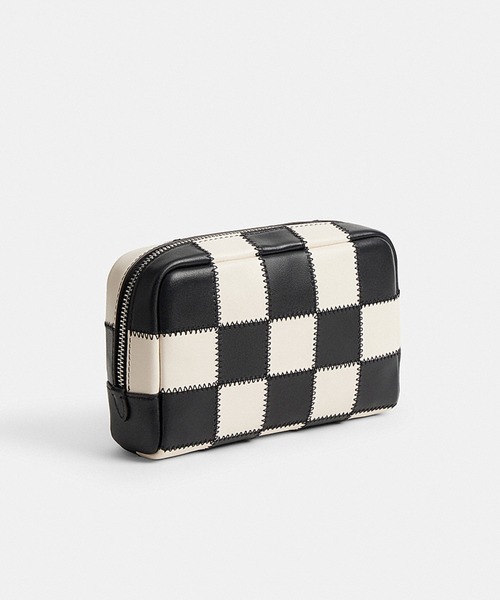 COACH(コーチ)の「コスメティック ポーチ・チェッカーボード アップクラフト レザー(ポーチ・レディース・マルチ/ブラック系その他・ONE)」の9枚目の写真