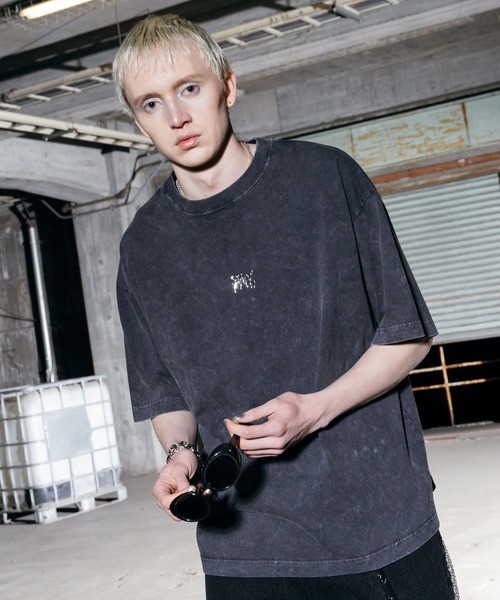 ajouter flow（アジューテフロー）の「【ajouter flow】vintage like logo print T-shirt（Tシャツ/カットソー・メンズ・グレー/ブラック・LARGE/MEDIUM）」の9枚目の写真