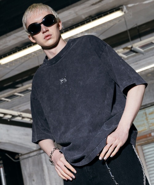 ajouter flow（アジューテフロー）の「【ajouter flow】vintage like logo print T-shirt（Tシャツ/カットソー・メンズ・グレー/ブラック・LARGE/MEDIUM）」の7枚目の写真