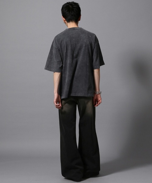 ajouter flow（アジューテフロー）の「【ajouter flow】vintage like logo print T-shirt（Tシャツ/カットソー・メンズ・グレー/ブラック・LARGE/MEDIUM）」の4枚目の写真