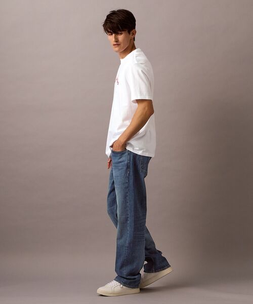 Calvin Klein(カルバン・クライン)の「【ユニセックス】グラフィック Tシャツ(Tシャツ/カットソー・メンズ・ホワイト/ブラック・L/M/S/XS)」の6枚目の写真
