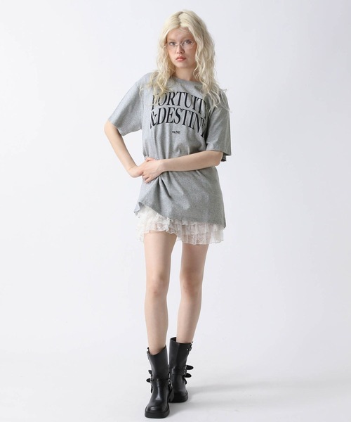 FOREVER 21（フォーエバー トゥエンティーワン）の「【2025SS】ビッグロゴTシャツ（Tシャツ/カットソー・レディース・オフホワイト/グレー/ブラック・FREE）」の4枚目の写真