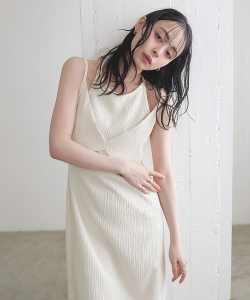 LIAN（リアン）の「ビスチェレイヤードキャミワンピース（ワンピース・レディース・ブラック/アイボリー/ブラウン・FREE）」の19枚目の写真