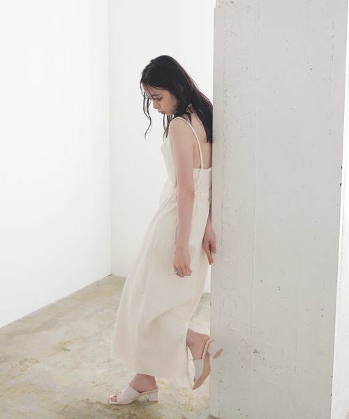 LIAN（リアン）の「ビスチェレイヤードキャミワンピース（ワンピース・レディース・ブラック/アイボリー/ブラウン・FREE）」の21枚目の写真