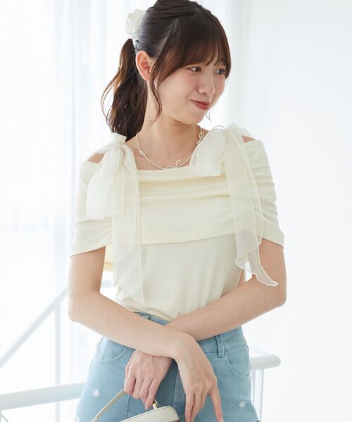 MAJESTIC LEGON（マジェスティックレゴン）の「肩リボンオフショルカットトップス（Tシャツ/カットソー・レディース・ライトグレー/ピンク/ブラック/アイボリー・MEDIUM）」の10枚目の写真