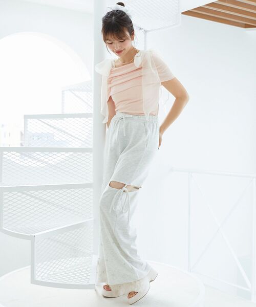 MAJESTIC LEGON（マジェスティックレゴン）の「肩リボンオフショルカットトップス（Tシャツ/カットソー・レディース・ライトグレー/ピンク/ブラック/アイボリー・MEDIUM）」の15枚目の写真