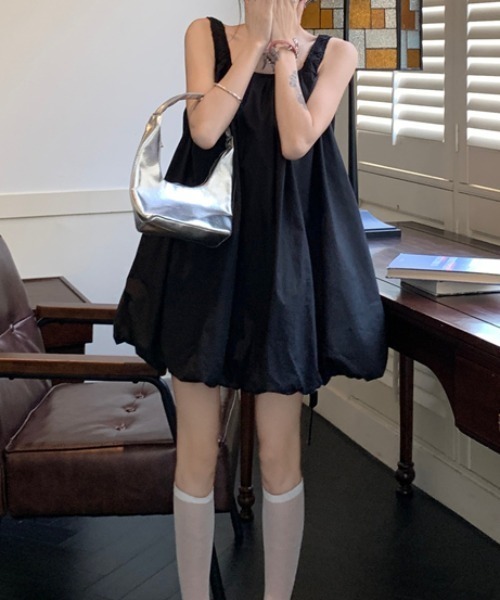 Vipoa(ヴィポア)の「バルーンワンピース(ワンピース・レディース・ブラック/ホワイト・FREE)」の2枚目の写真