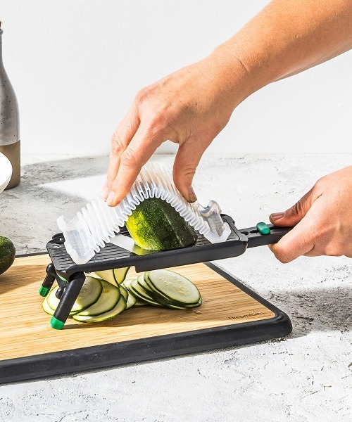 Dreamfarm Nocutu スライサー グリーン（キッチンツール）｜entre