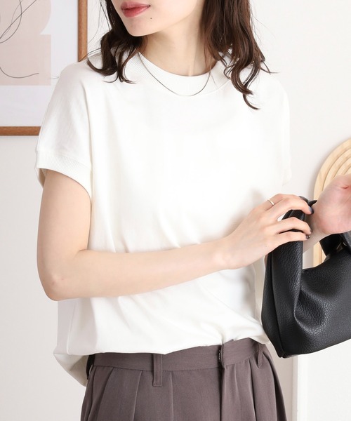 mitis(ミティス)の「mitis プチハイネック フレンチスリーブトップス(Tシャツ/カットソー・レディース・ブルー/オフホワイト/ブラック×ホワイト/モカ/ライトカーキ/ホワイト×ネイビー・M)」の2枚目の写真