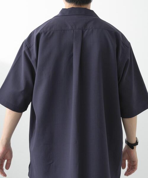 ITEMS URBANRESEARCH（アイテムズ アーバンリサーチ）の「リネンタッチオープンカラーシアーシャツ（シャツ/ブラウス・メンズ・ベージュ/ブラウン/ブラック/ネイビー・LARGE/MEDIUM）」の8枚目の写真