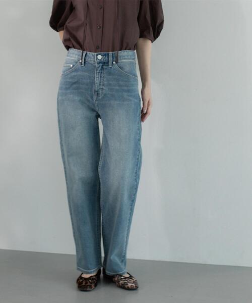 OPAQUE.CLIP（オペークドットクリップ）の「ストレッチストレートデニム【洗濯機洗い可】（デニムパンツ・レディース・ブルー/スミクロ/ネイビー・38/40/36/42）」の5枚目の写真