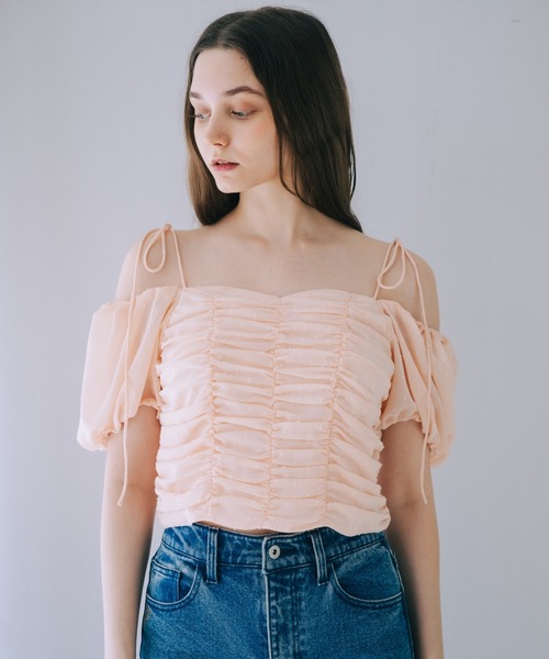 SELFIST(セルフィスト)の「3WAYオフショルギャザーブラウス 夏服 リボン プリント(シャツ/ブラウス・レディース・ピンク/ブラック/アイボリー・フリー)」の1枚目の写真