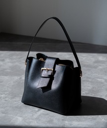 REAIMER（リエメ）の「REAIMER【リエメ】フラップベルト カウレザー ハンド ショルダーバッグ（ショルダーバッグ）」