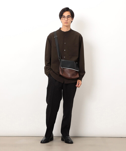 COMME CA ISM(コムサイズム)の「バイカラー ショルダー バッグ(ショルダーバッグ・メンズ・ブラック×グレー/ブラック系その他・FREE)」の5枚目の写真