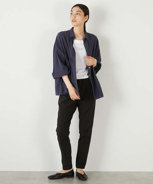 MELROSE claire（メルローズ クレール）の「【テンセル綿麻ローン切替ギャザーシャツ】（シャツ/ブラウス・レディース・オフホワイト/マスタード/ネイビー/ブラウン・FREE）」の6枚目の写真