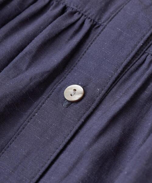 MELROSE claire（メルローズ クレール）の「【テンセル綿麻ローン切替ギャザーシャツ】（シャツ/ブラウス・レディース・オフホワイト/マスタード/ネイビー/ブラウン・FREE）」の17枚目の写真