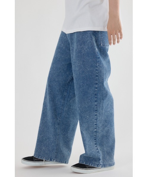 RODEO CROWNS WIDE BOWL（ロデオクラウンズワイドボウル）の「チルイージーデニムパンツ（デニムパンツ・メンズ・ブルー/ブラック・MEDIUM/LARGE）」の5枚目の写真