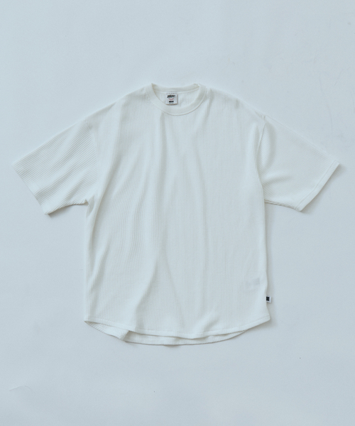 B.C STOCK（ベーセーストック）の「【ANTS & ELEPHANTS】レイヤード ワッフル 半袖Tシャツ（Tシャツ/カットソー・メンズ・ホワイト/ブラック/グレー・MEDIUM/LARGE）」の2枚目の写真