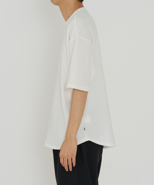 B.C STOCK（ベーセーストック）の「【ANTS & ELEPHANTS】レイヤード ワッフル 半袖Tシャツ（Tシャツ/カットソー・メンズ・ホワイト/ブラック/グレー・MEDIUM/LARGE）」の5枚目の写真