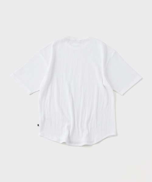 B.C STOCK（ベーセーストック）の「【ANTS & ELEPHANTS】レイヤード ワッフル 半袖Tシャツ（Tシャツ/カットソー・メンズ・ホワイト/ブラック/グレー・MEDIUM/LARGE）」の14枚目の写真