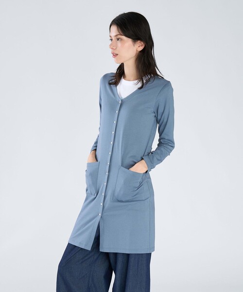 agnes b.（アニエスベー）の「コットン Vネック カーディガンプレッション ワンピース（ワンピース・レディース・グレー系その他・3/2）」の2枚目の写真
