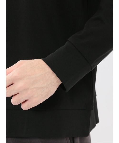 TAKA-Q（タカキュー）の「【ストレッチ シルケットコットン】m.f.エディトリアル メンズ スロープネック 長袖Tシャツ（Tシャツ/カットソー・メンズ・グレー/ブラック/ホワイト/ブラウン・MEDIUM/LARGE/X-LARGE）」の16枚目の写真