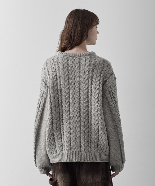 RUUBON（ルーボン）の「【RUUBON】3.5G melange cable knit / 3.5G メランジケーブルニット（ニット/セーター・メンズ・チャコールグレー/グレー・L/M/S）」の16枚目の写真