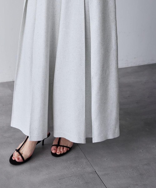 ELFRANK(エルフランク)の「インパーテッドタック フレア ワイドパンツ【洗える】(その他パンツ・レディース・オフホワイト/ブラック・M/L)」の15枚目の写真