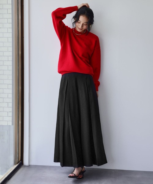 ELFRANK(エルフランク)の「インパーテッドタック フレア ワイドパンツ【洗える】(その他パンツ・レディース・オフホワイト/ブラック・M/L)」の16枚目の写真