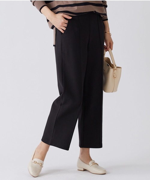 BELLUNA PLUS(ベルーナ)の「裏起毛ジョーゼット素材ワイドパンツ62(その他パンツ・レディース・ブラック/カーキ/グレイッシュベージュ/テラコッタ・X-LARGE/LARGE/MEDIUM/SMALL)」の2枚目の写真