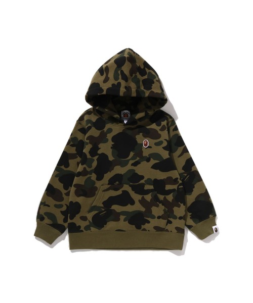 A BATHING APE（アベイシングエイプ）の「1ST CAMO ONE POINT PULLOVER HOODIE（パーカー・キッズ・グリーン/イエロー/オレンジ・120/140/130）」の2枚目の写真