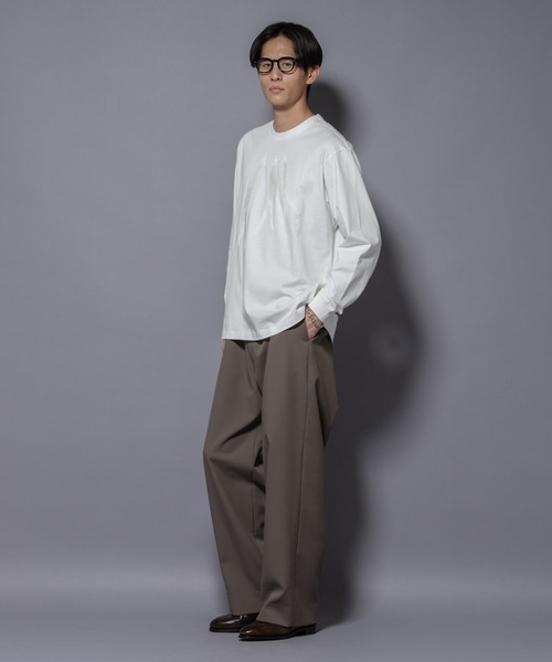 NANO universe（ナノユニバース）の「フェザー エンブロイダリー ロングスリーブTシャツ（Tシャツ/カットソー・メンズ・ホワイト/ブラック・L/M）」の8枚目の写真