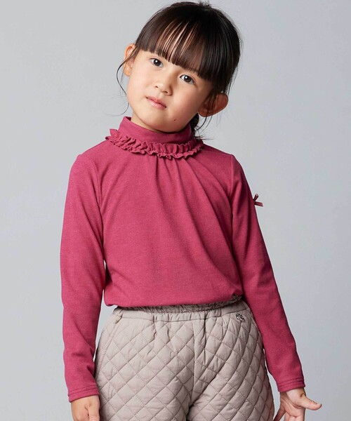 BeBe(ベベ)の「【日本製】ミップスウェードフリルハイネックTシャツ(Tシャツ/カットソー・キッズ・ピンク/ブラック/オフホワイト・120cm/130cm/150cm/110cm/140cm)」の3枚目の写真