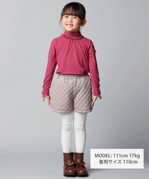 BeBe(ベベ)の「【日本製】ミップスウェードフリルハイネックTシャツ(Tシャツ/カットソー・キッズ・ピンク/ブラック/オフホワイト・120cm/130cm/150cm/110cm/140cm)」の19枚目の写真