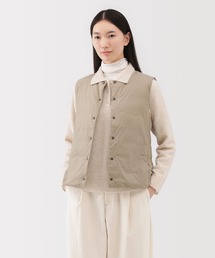 婦人　軽量ダウンポケッタブルノーカラーベスト