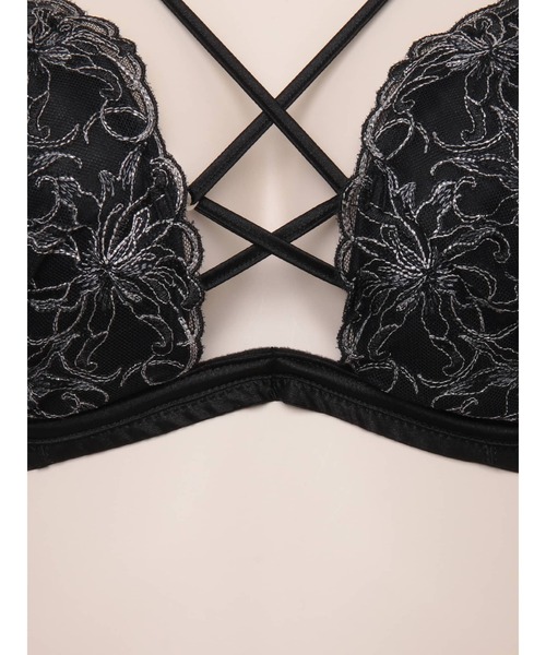 Ravijour(ラヴィジュール)の「グリタリングアリュール トリックリフト(H~Iカップ)(ブラジャー・レディース・ボルドー・H65)」の13枚目の写真
