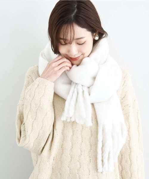 MK MICHEL KLEIN（エムケーミッシェルクラン）の「モチモチストール/洗える（ストール/ショール・レディース・サンドベージュ/ダークインディゴブルー/ホワイト・38）」の2枚目の写真