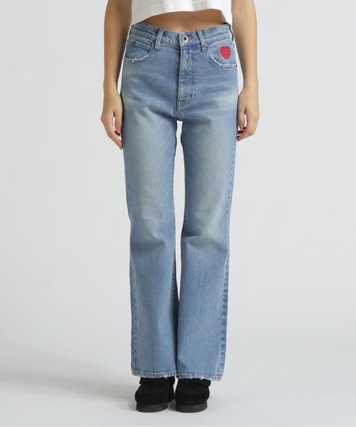 AVIREX(アヴィレックス)の「《直営店限定》DENIM FLARE PANTS/デニムフレアーパンツ(デニムパンツ・レディース・ブラック/ブルー系その他・S/M/L)」の6枚目の写真