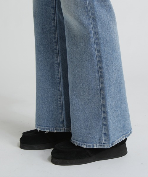 AVIREX(アヴィレックス)の「《直営店限定》DENIM FLARE PANTS/デニムフレアーパンツ(デニムパンツ・レディース・ブラック/ブルー系その他・S/M/L)」の12枚目の写真