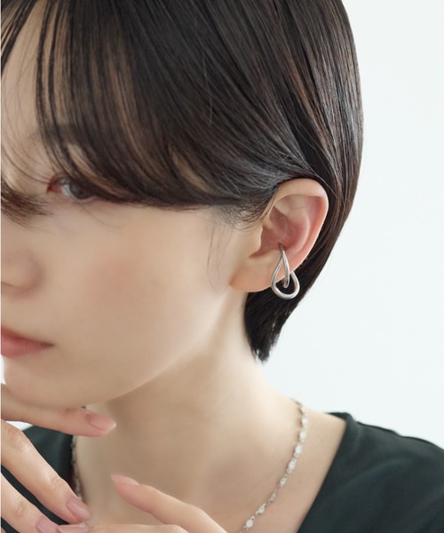 ciite' surgical stainless(シーテサージカルステンレス)の「【 金属アレルギー対応 】ニュアンスデザイン イヤーカフ サージカルステンレス(片耳用)(イヤーカフ・レディース・シルバー/ゴールド・FREE)」の9枚目の写真