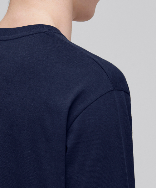 MUSINSA STANDARD（ムシンサスタンダード）の「[クールタンダード] クルーネック長袖Tシャツ [ネイビー]（Tシャツ/カットソー・メンズ・その他・SMALL/MEDIUM/LARGE/X-LARGE/XX-LARGE/XXX-LARGE）」の5枚目の写真