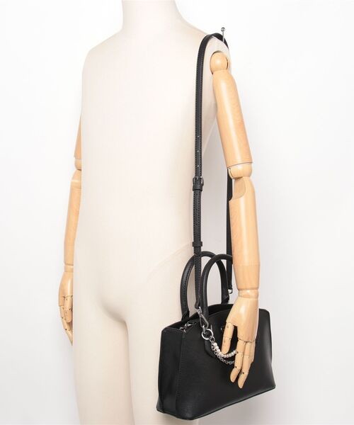 Guess（ゲス）の「JEANINE Satchel ハンドバッグ  （ショルダーバッグ・レディース・ブラック・ONE SIZE）」の12枚目の写真