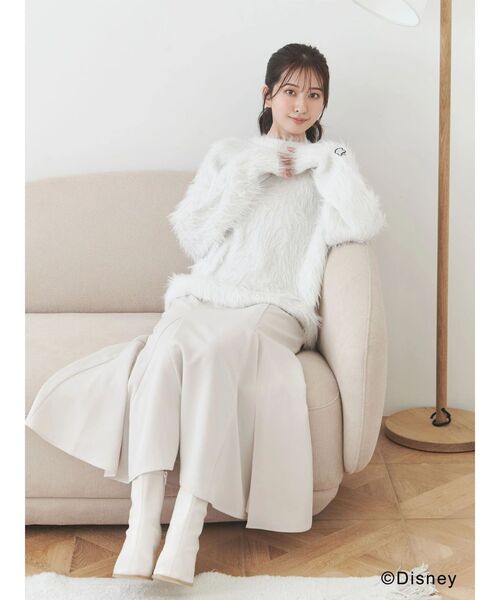 MERCURYDUO（マーキュリーデュオ）の「【ディズニーコレクション】おしゃれキャット/ ロングシャギーバックリボンニット（ニット/セーター・レディース・オフホワイト/チャコールグレー/キャメル・FREE）」の4枚目の写真