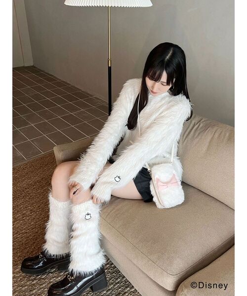 MERCURYDUO(マーキュリーデュオ)の「【ディズニーコレクション】おしゃれキャット/ ロングシャギーバックリボンニット(ニット/セーター・レディース・オフホワイト/チャコールグレー/キャメル・FREE)」の15枚目の写真