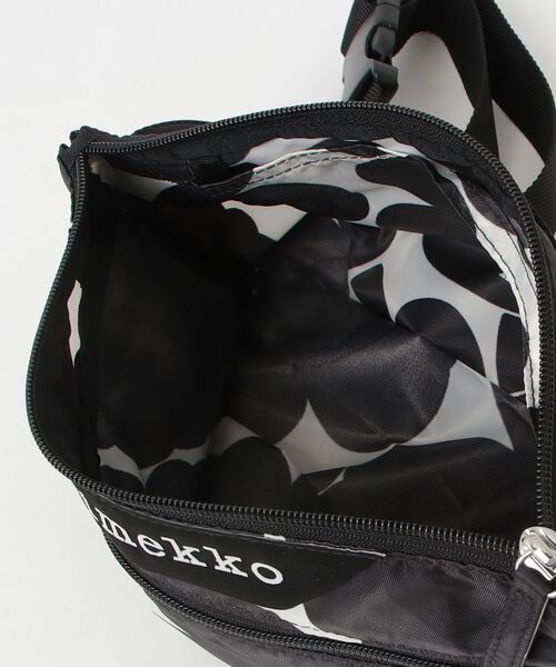 marimekko（マリメッコ）の「Unikko / Neat Crossbody  S shoulder bag（ショルダーバッグ・レディース・ブラック・FREE）」の10枚目の写真