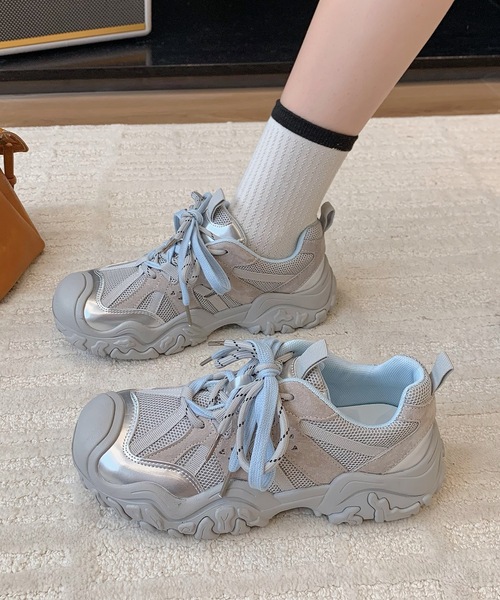 Lace Ladies（レースレディース）の「バイカラー ボリューム 厚底 ダッド スニーカー シューズ（スニーカー・レディース・アイボリー/グレー・22.5cm/23cm/23.5cm/24cm/24.5cm/25cm）」の2枚目の写真