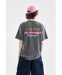 CORNOQ（コルノック）の「C-LOGO 半袖Tシャツ (チャコール)（Tシャツ/カットソー）」